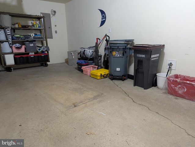 112-G ALMA MATER CT, State College, PA 16803