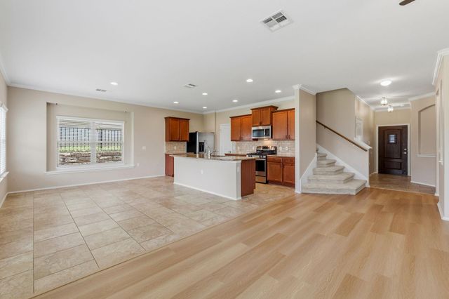 10217 Pinnacle Crest LOOP, Austin, TX 78747