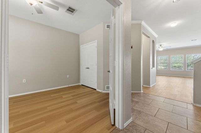10217 Pinnacle Crest LOOP, Austin, TX 78747