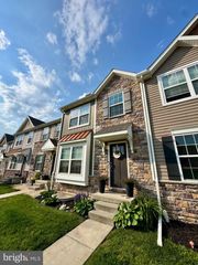 4215 WILD ORCHID LN, Enola, PA 17025