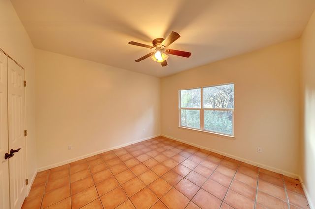 203 Rim Rock Circle W, Hext, TX 78024