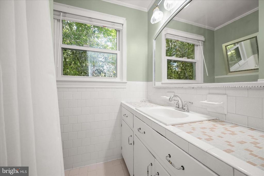Image 22 of property listing at 1915 CHERRY RD, Annapolis, MD 21409