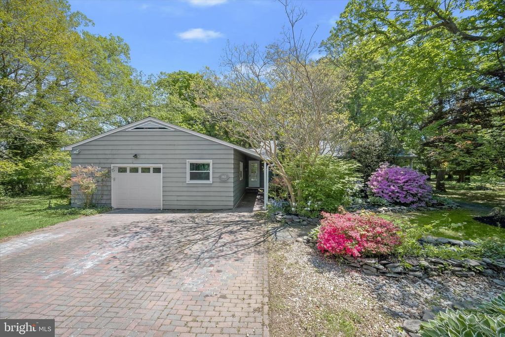 Image 29 of property listing at 1915 CHERRY RD, Annapolis, MD 21409