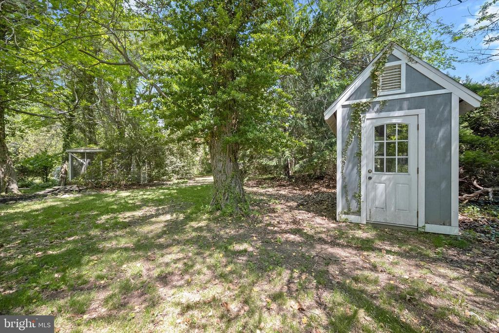 Image 33 of property listing at 1915 CHERRY RD, Annapolis, MD 21409