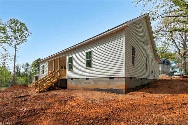 340 College Street, Rural Hall, NC 27045