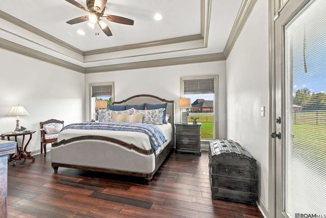 22321 Fairway View Dr, Zachary, LA 70791