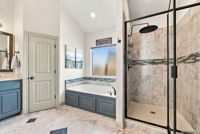 22321 Fairway View Dr, Zachary, LA 70791