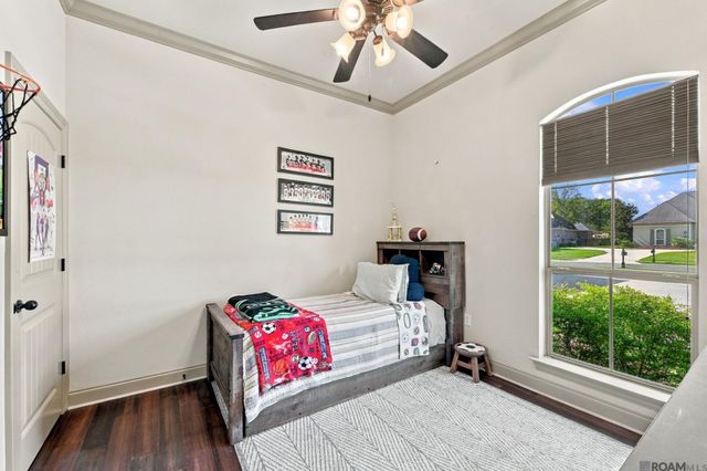 22321 Fairway View Dr, Zachary, LA 70791