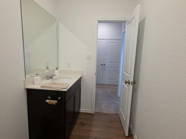 1232 Cattail LN, Bastrop, TX 78602