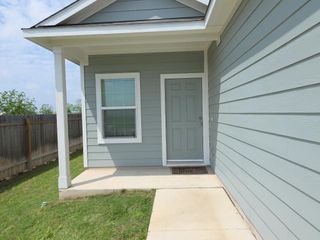 1232 Cattail LN, Bastrop, TX 78602