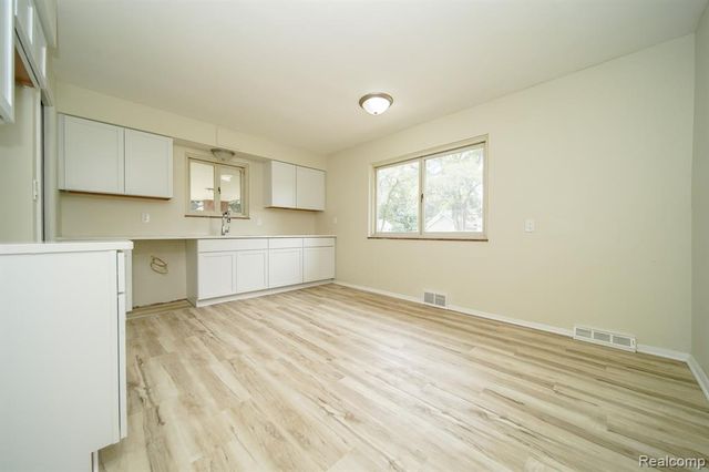 14670 Shirley Avenue, Warren, MI 48089