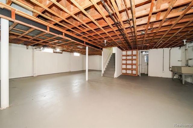 14670 Shirley Avenue, Warren, MI 48089