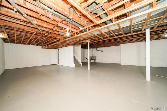 14670 Shirley Avenue, Warren, MI 48089