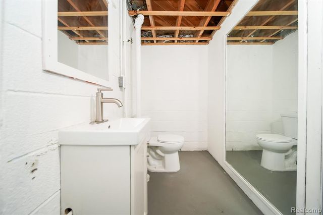 14670 Shirley Avenue, Warren, MI 48089