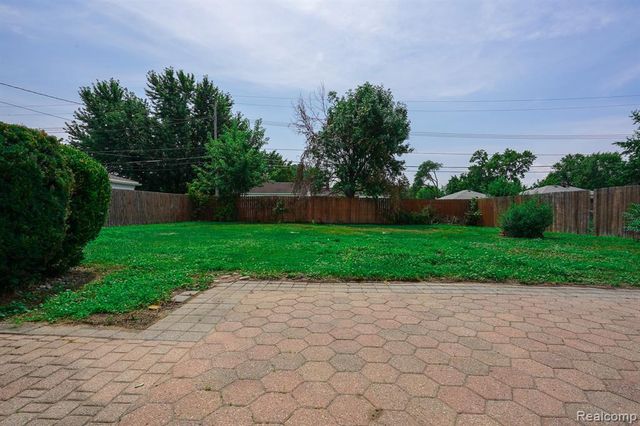 14670 Shirley Avenue, Warren, MI 48089