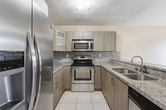 13280 SW 88th Lane 103B, Miami, FL 33186