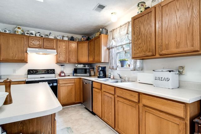 1016 Chelsea Dr, Goodlettsville, TN 37072