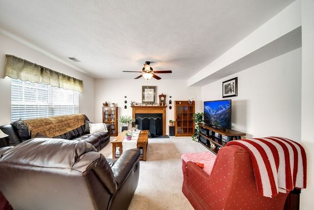 1016 Chelsea Dr, Goodlettsville, TN 37072