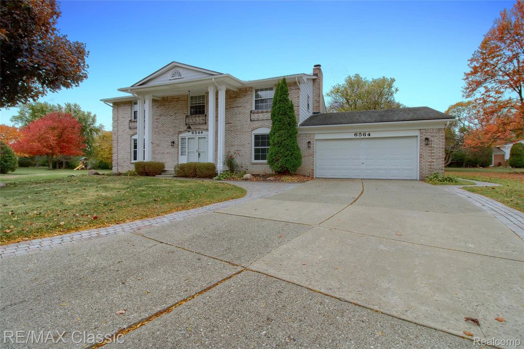6564 Alderley Way Court, West Bloomfield Charter Township, MI 48322