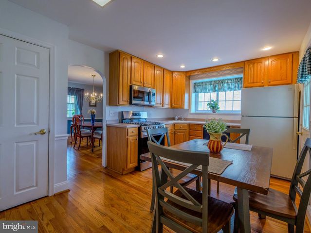 903 PENN AVE, Drexel Hill, PA 19026