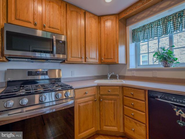 903 PENN AVE, Drexel Hill, PA 19026