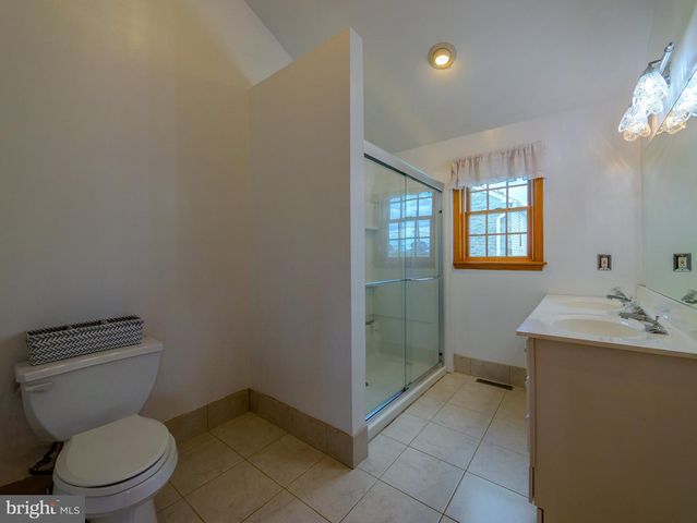 903 PENN AVE, Drexel Hill, PA 19026