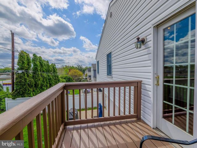 903 PENN AVE, Drexel Hill, PA 19026