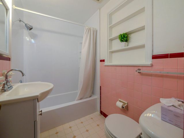 903 PENN AVE, Drexel Hill, PA 19026