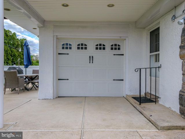 903 PENN AVE, Drexel Hill, PA 19026