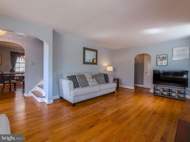 903 PENN AVE, Drexel Hill, PA 19026