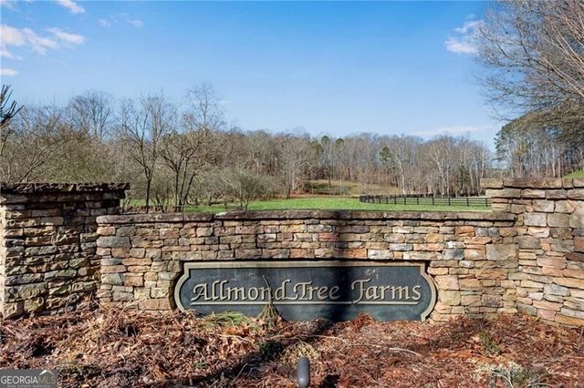 111 Allmond Lane, Alpharetta, GA 30004