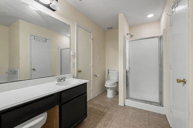 2020 Cardinal Lane, Lewisville, TX 75077