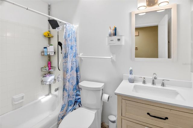 1822 SW 42ND AVENUE, Gainesville, FL 32608