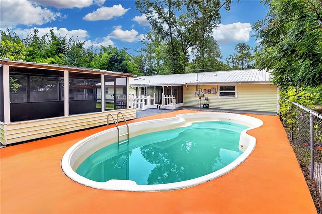 1822 SW 42ND AVENUE, Gainesville, FL 32608