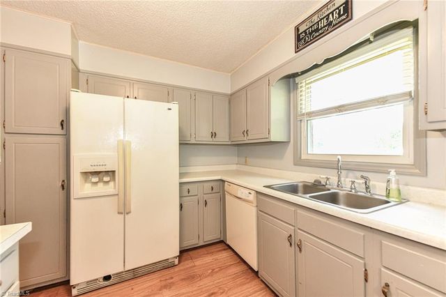 1225 Bethany Church Road, Winston-salem, NC 27107