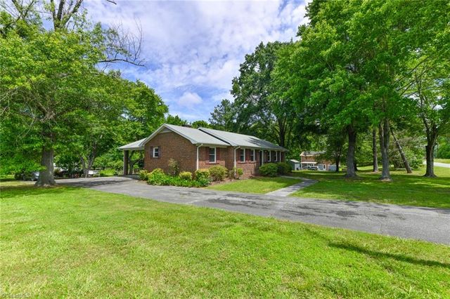 1225 Bethany Church Road, Winston-salem, NC 27107