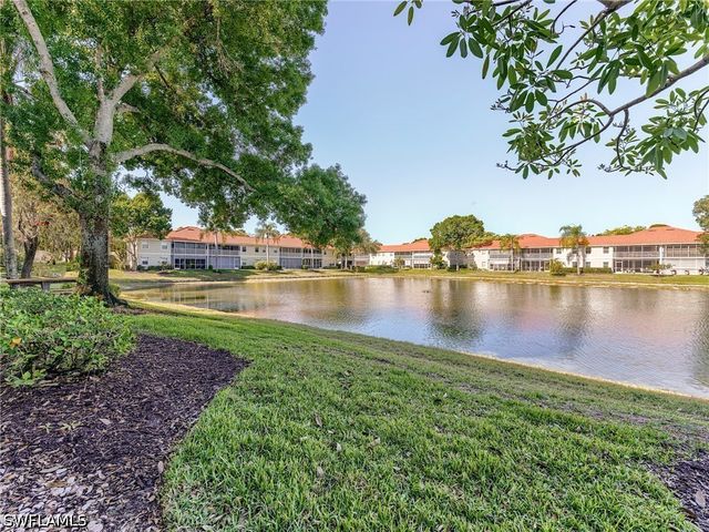 2506 Orchid Bay DR 101, Naples, FL 34109