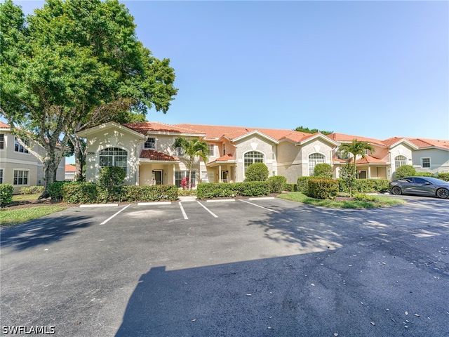 2506 Orchid Bay DR 101, Naples, FL 34109