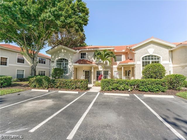 2506 Orchid Bay DR 101, Naples, FL 34109