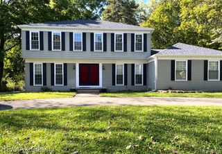230 W Maryknoll, Rochester Hills, MI 48309