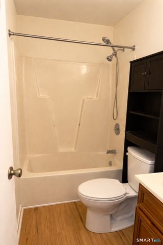 147 Hamden Avenue APT A, Waterbury, CT 06704