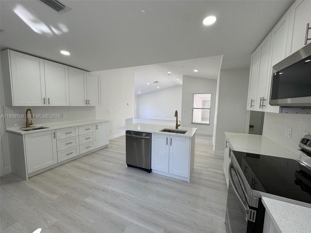 14441 PINE LILY DR, Fort Myers, FL 33908