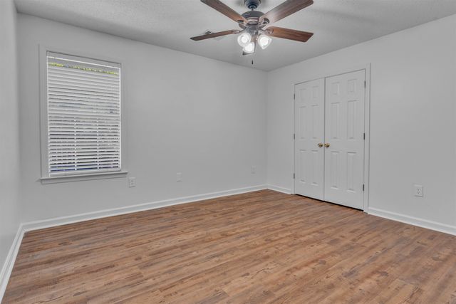 3933 OAK FOREST DR, Bartlett, TN 38135