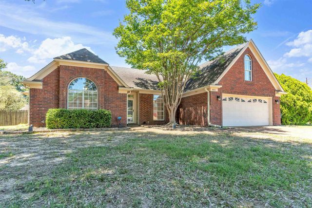 3933 OAK FOREST DR, Bartlett, TN 38135