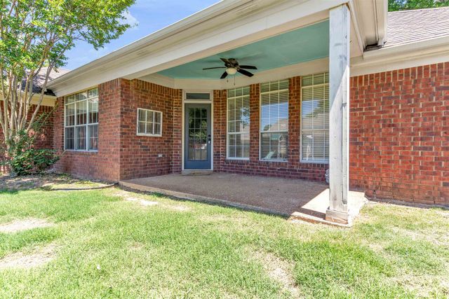 3933 OAK FOREST DR, Bartlett, TN 38135