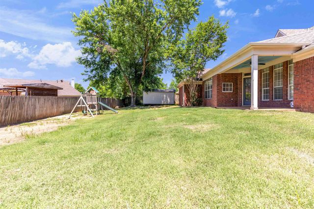 3933 OAK FOREST DR, Bartlett, TN 38135