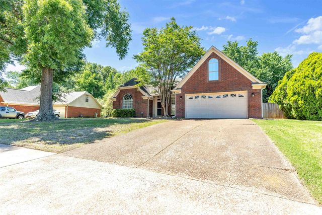 3933 OAK FOREST DR, Bartlett, TN 38135