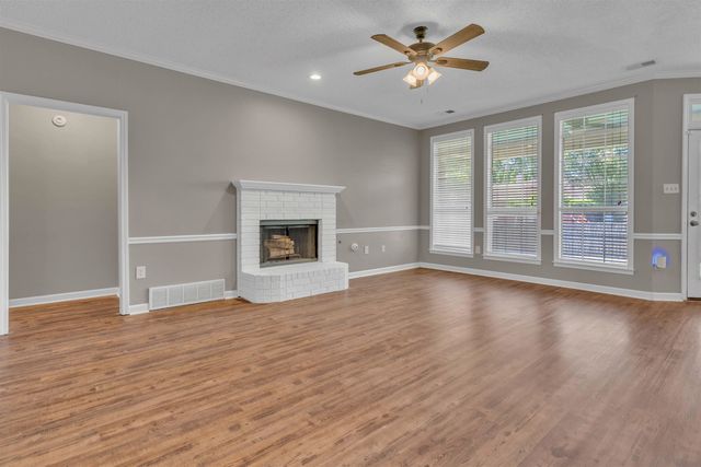 3933 OAK FOREST DR, Bartlett, TN 38135
