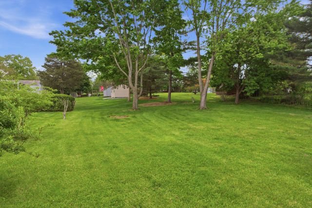 330 WEXFORD RD, Red Hill, PA 18076