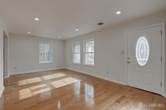 398 Spotswood Gravel Hill Road, Monroe, NJ 08831